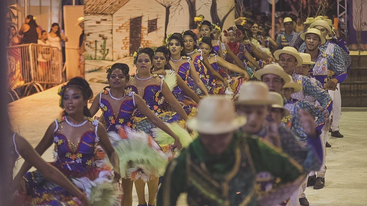 Cidade Junina atrai famílias ao Shopping Rio Poty