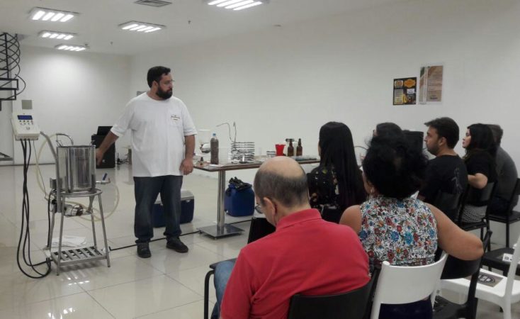 Imprensa participa de workshop de cerveja artesanal no Shopping Rio Poty