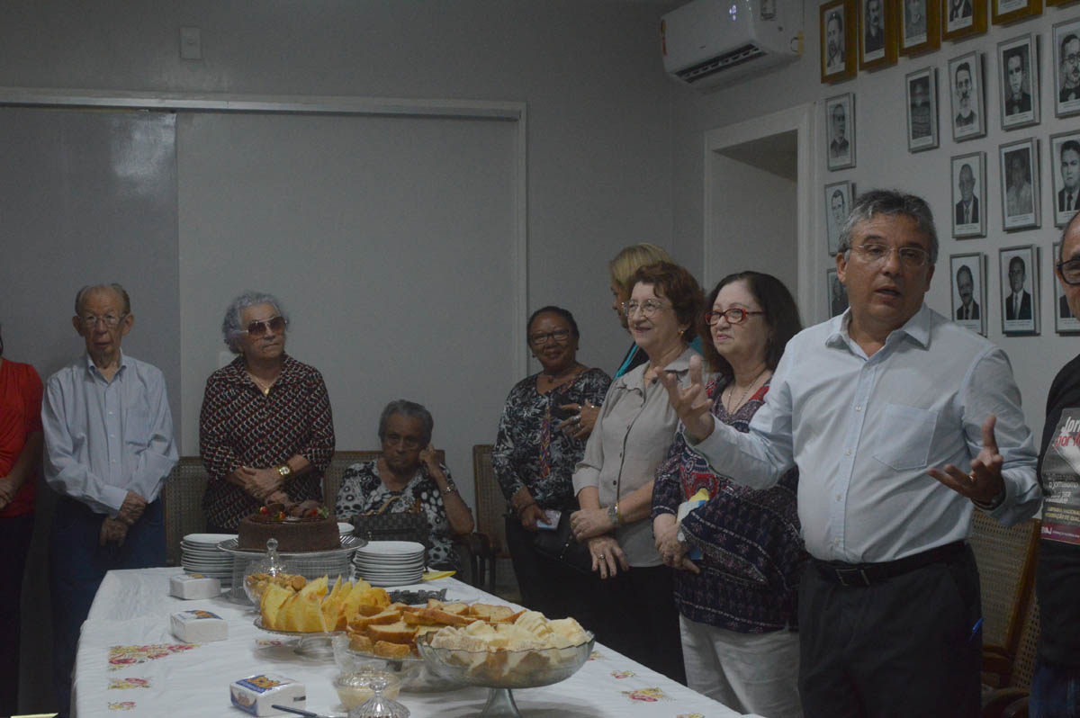 Presidente da APL defende igualdade salarial entre homens e mulheres