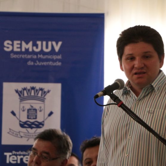 Semjuv homenageia mais de 300 alunos do Unitodos e anuncia ampliação do programa