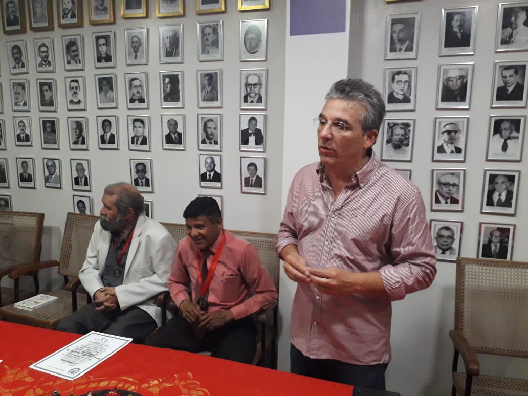 APL premia os melhores textos literários de estudantes piauienses