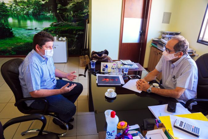 Vereador Zé Filho visita órgãos da Prefeitura e busca agilizar obras  